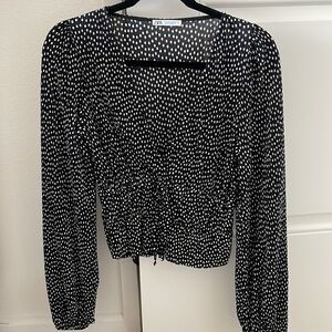 NWOT - Zara Flowy Top